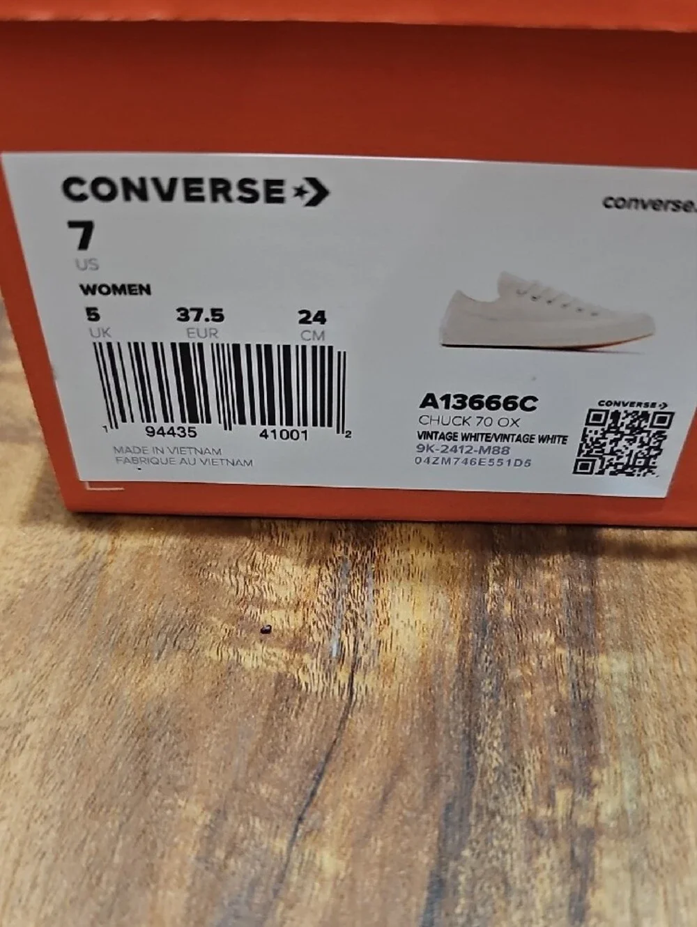 Converse Ivory Lace Low-Top Sneakers - Picture 2 of 7